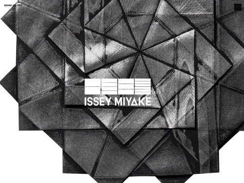 「132 5. STANDARD | ISSEY MIYAKE INC.」のキャプチャ画像