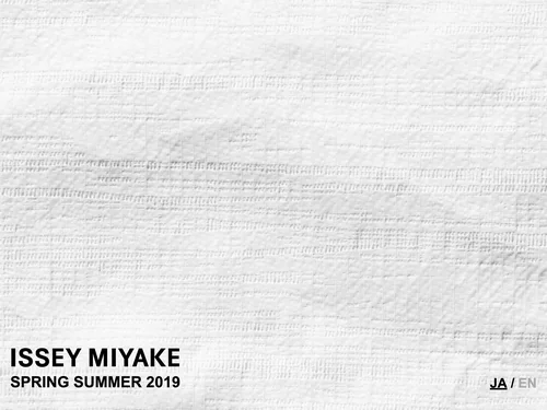 「SPRING SUMMER 2019 | ISSEY MIYAKE」のキャプチャ画像